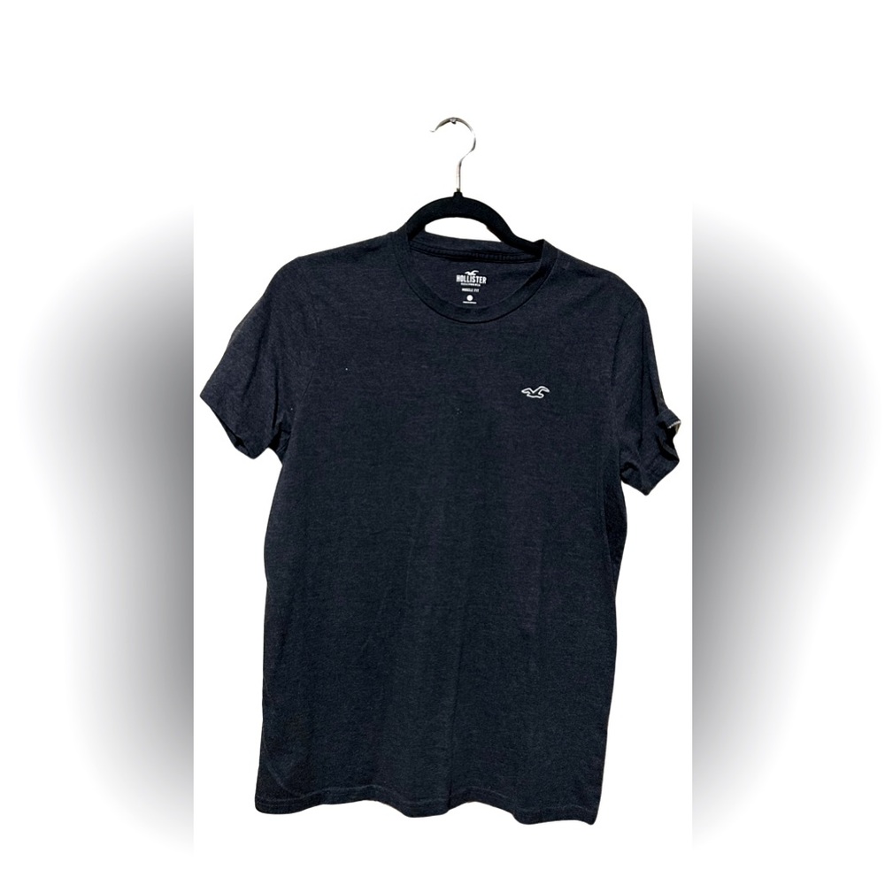 Men's Hollister Black Muscle Fit T-Shirt – Size L